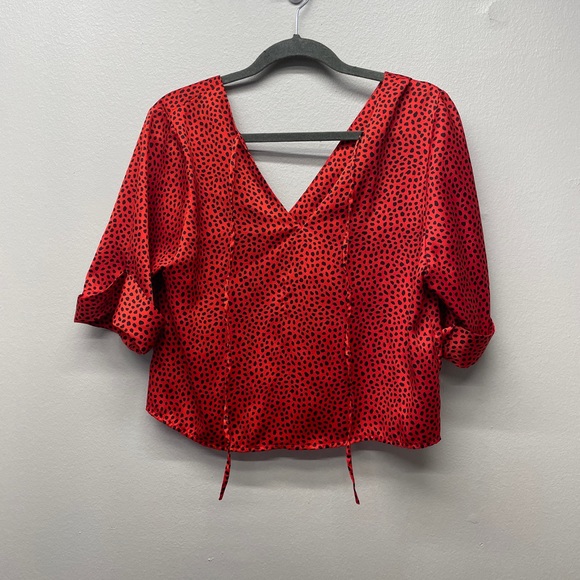 Topshop Crop Button Up - Picture 2 of 5